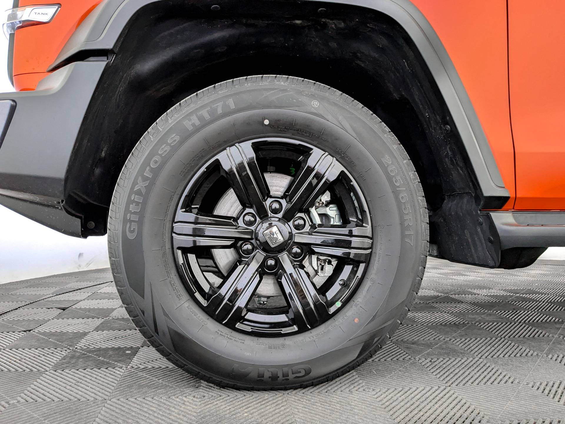 Tank 300 Adventure 2.0 8AT 4WD