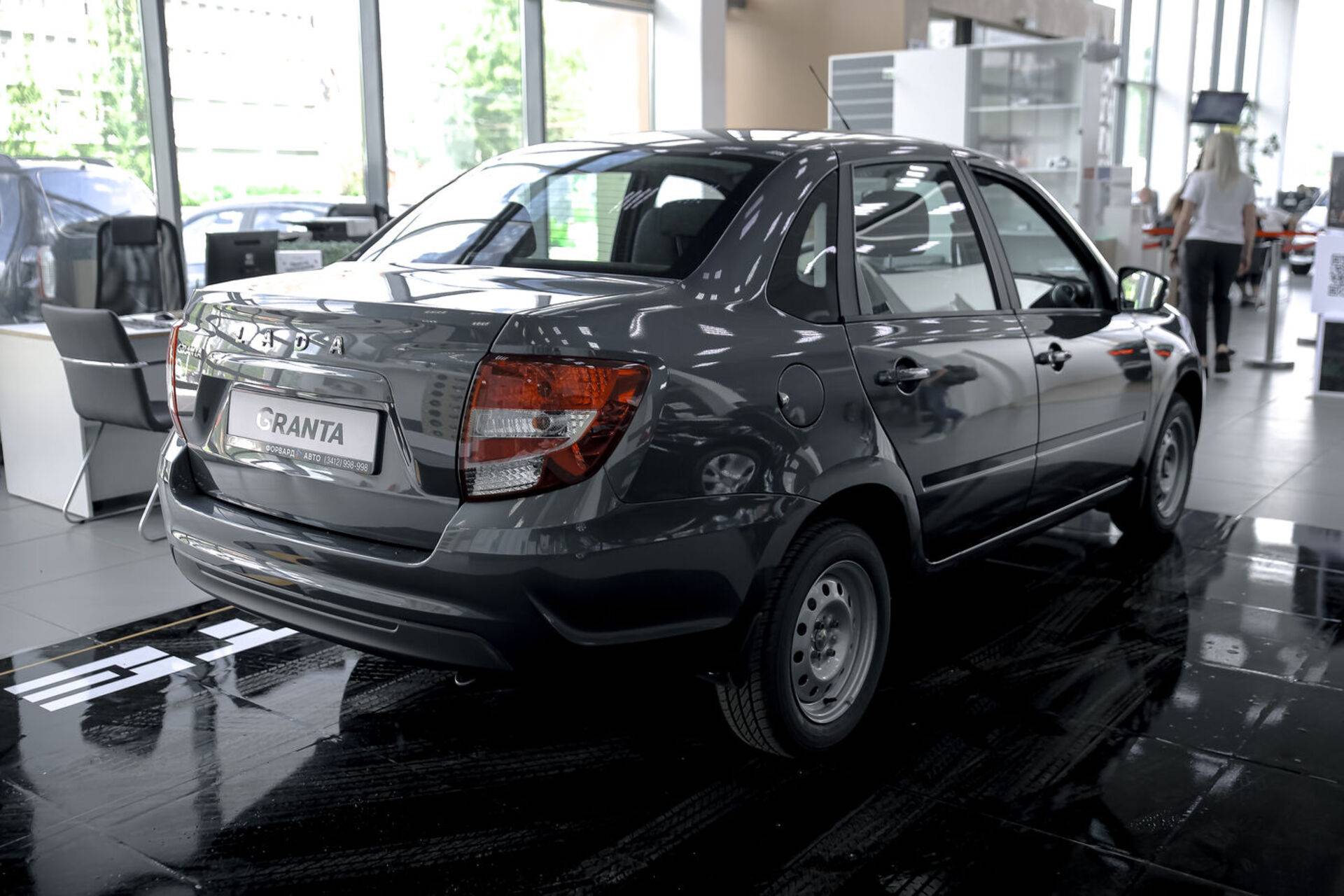 Lada Granta седан Comfort 24 1.6 106hp 5MT