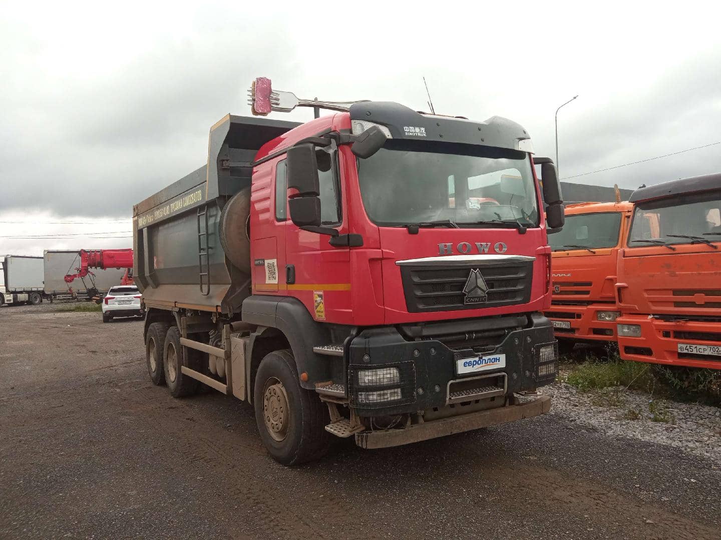 HOWO ZZ3257V384GE1 6x4,  114 200 км, 2023 года в лизинг
