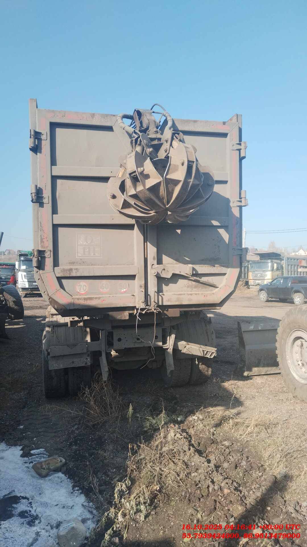 FAW CA3310P66K24T4E5 8x4,  96 800 км, 2024 года в лизинг