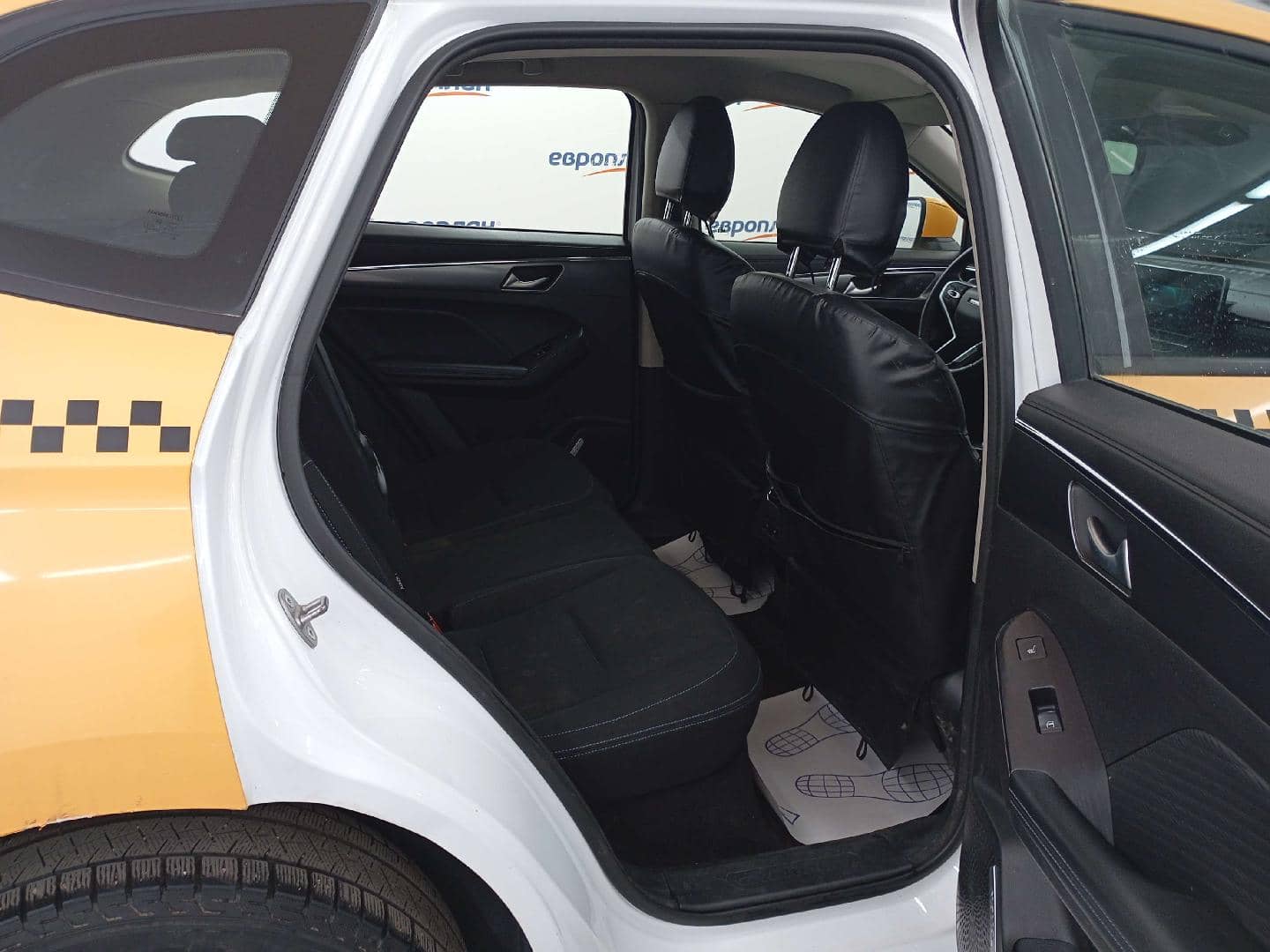Haval Jolion,  189 566 км, 2023 года в лизинг
