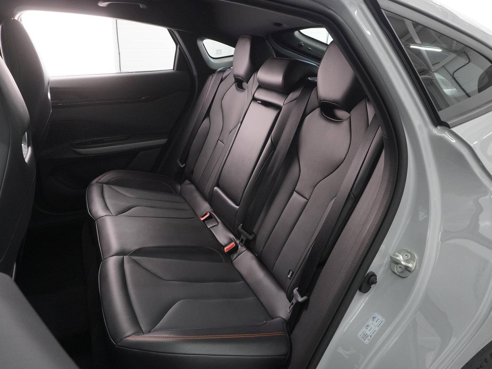 Changan Uni-V 1.5 7DCT Tech  