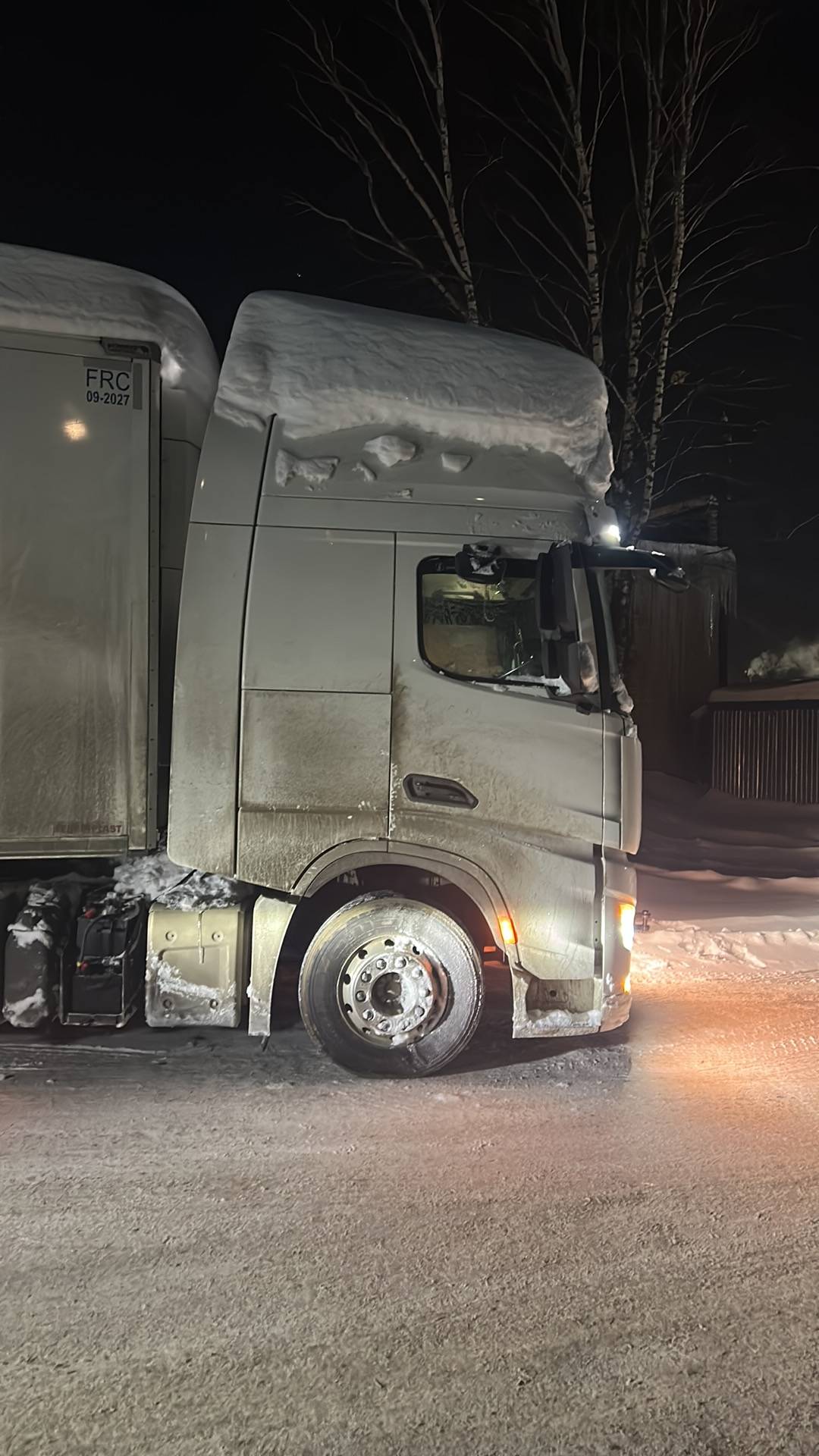 Shacman SX4188YY381,  217 602 км, 2023 года в лизинг