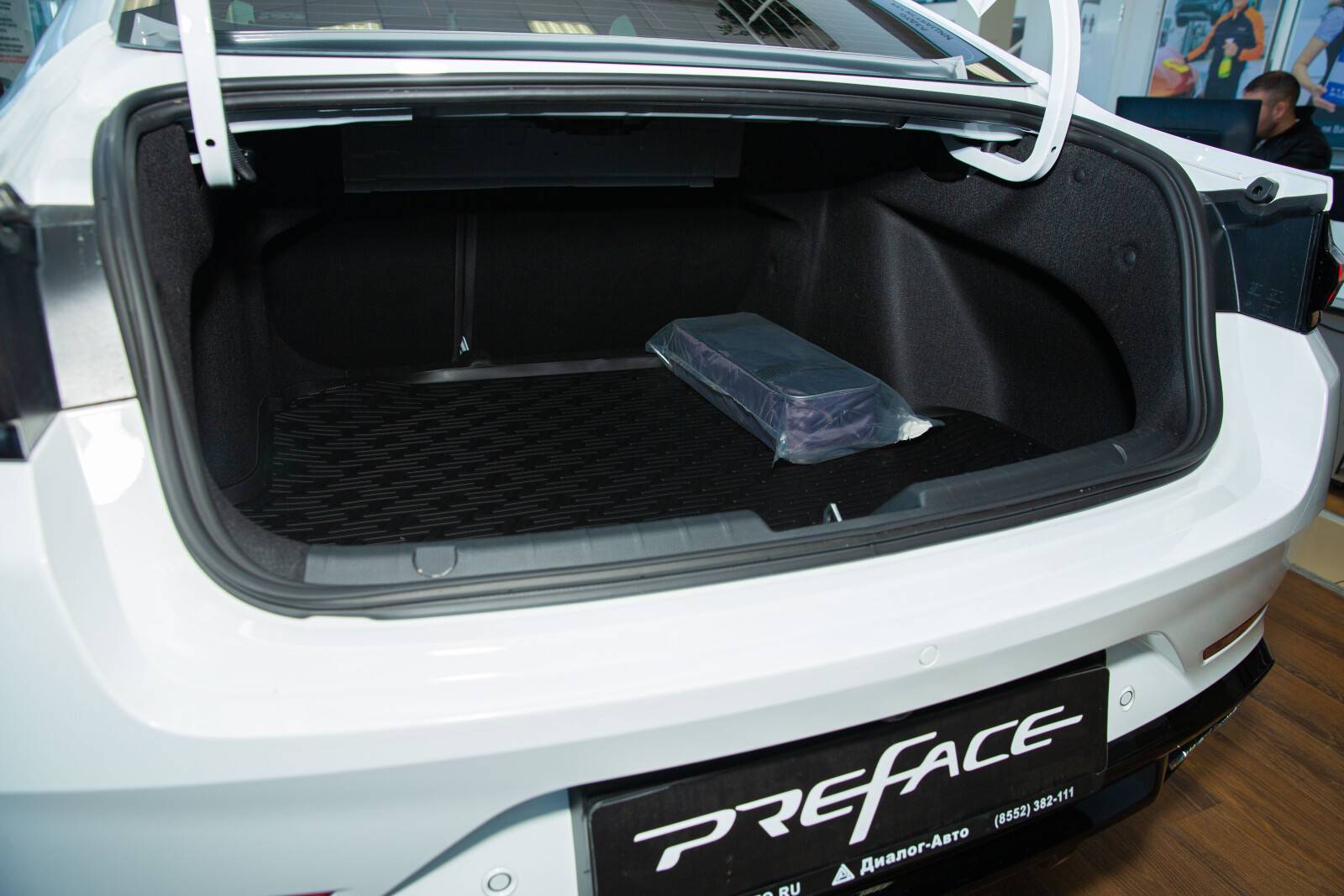 Geely Preface Flagship 2.0T 7DCT