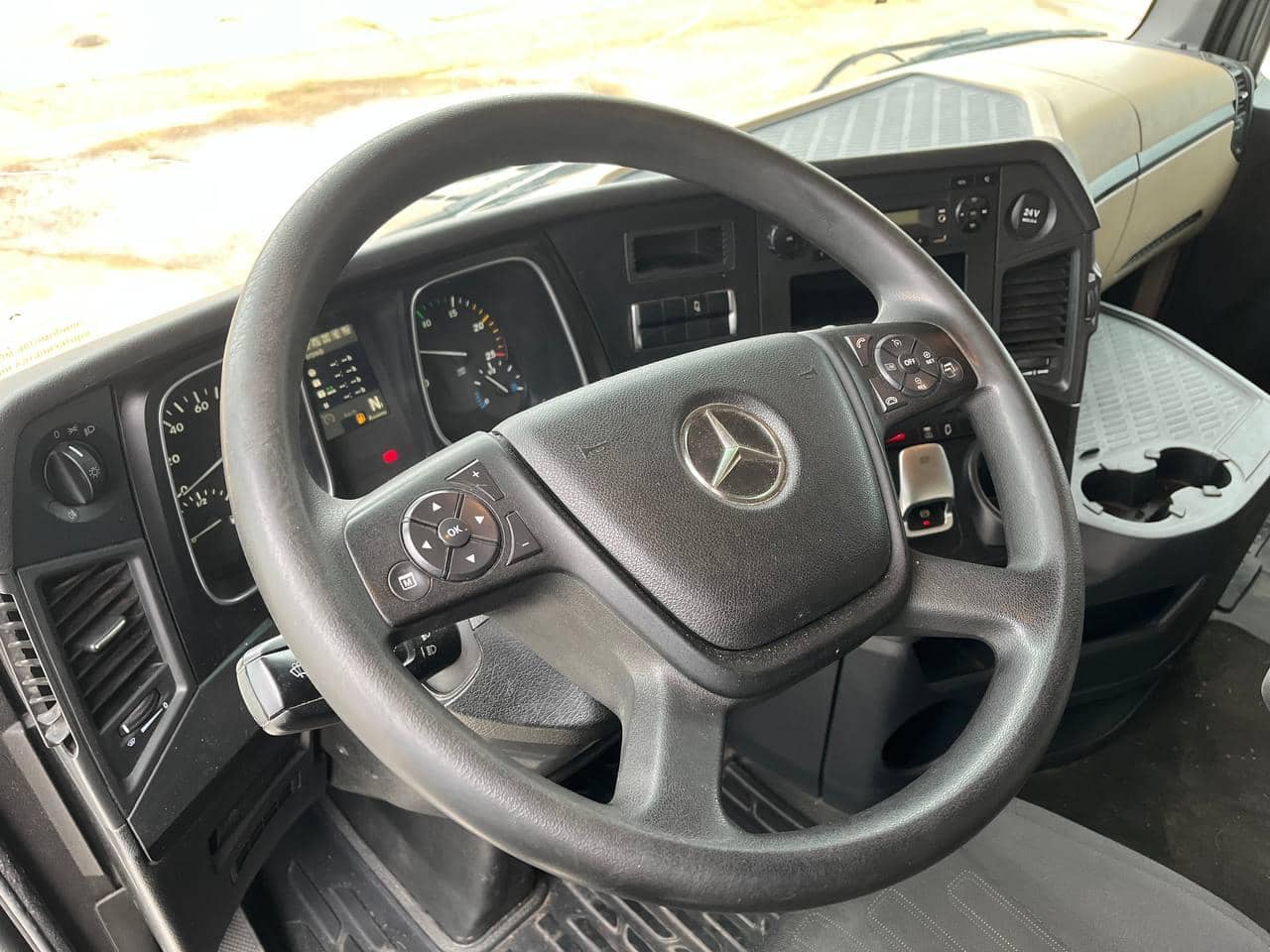 Mercedes-Benz Actros 5 1845 LS 4x2 (BigSpace),  750 000 км, 2021 года в лизинг