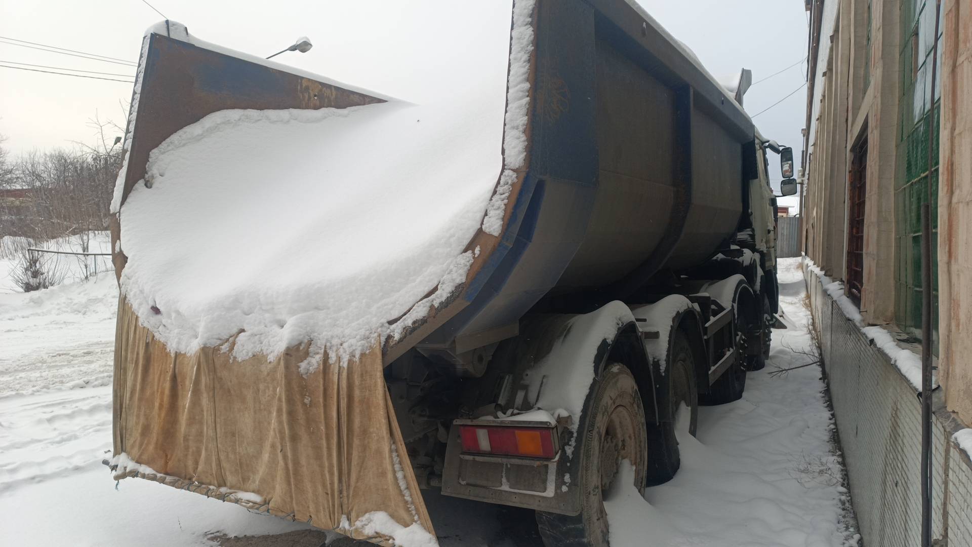 МАЗ 6516C9-520-000,  185 000 км, 2021 года в лизинг