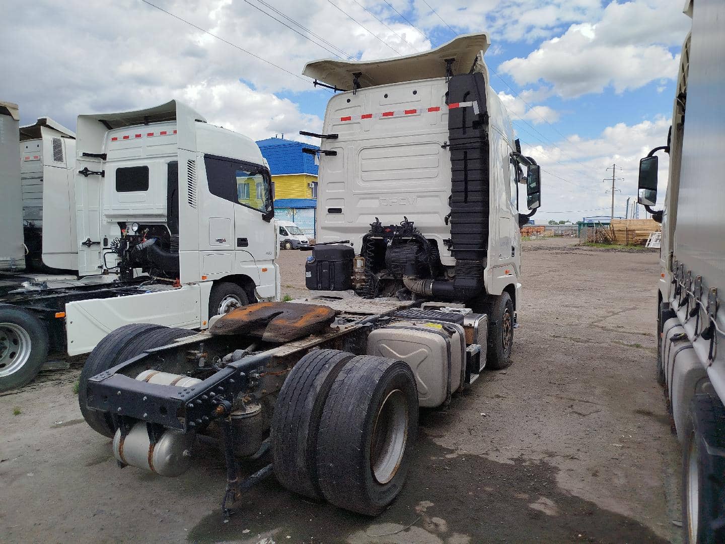 DongFeng GX DFH4180 4x2,  495 793 км, 2024 года в лизинг