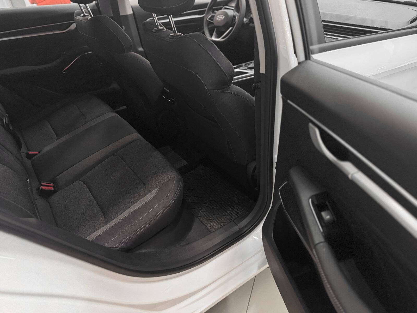 Geely Emgrand Flagship 1.5 AT