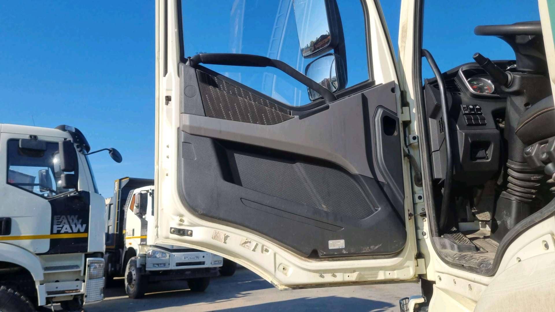 FAW CA3250P66K24L1TE5 6x6,  145 147 км, 2023 года в лизинг