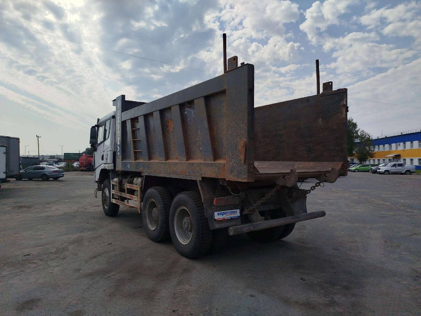 Shacman SX32586V385,  244 533 км, 2023 года в лизинг