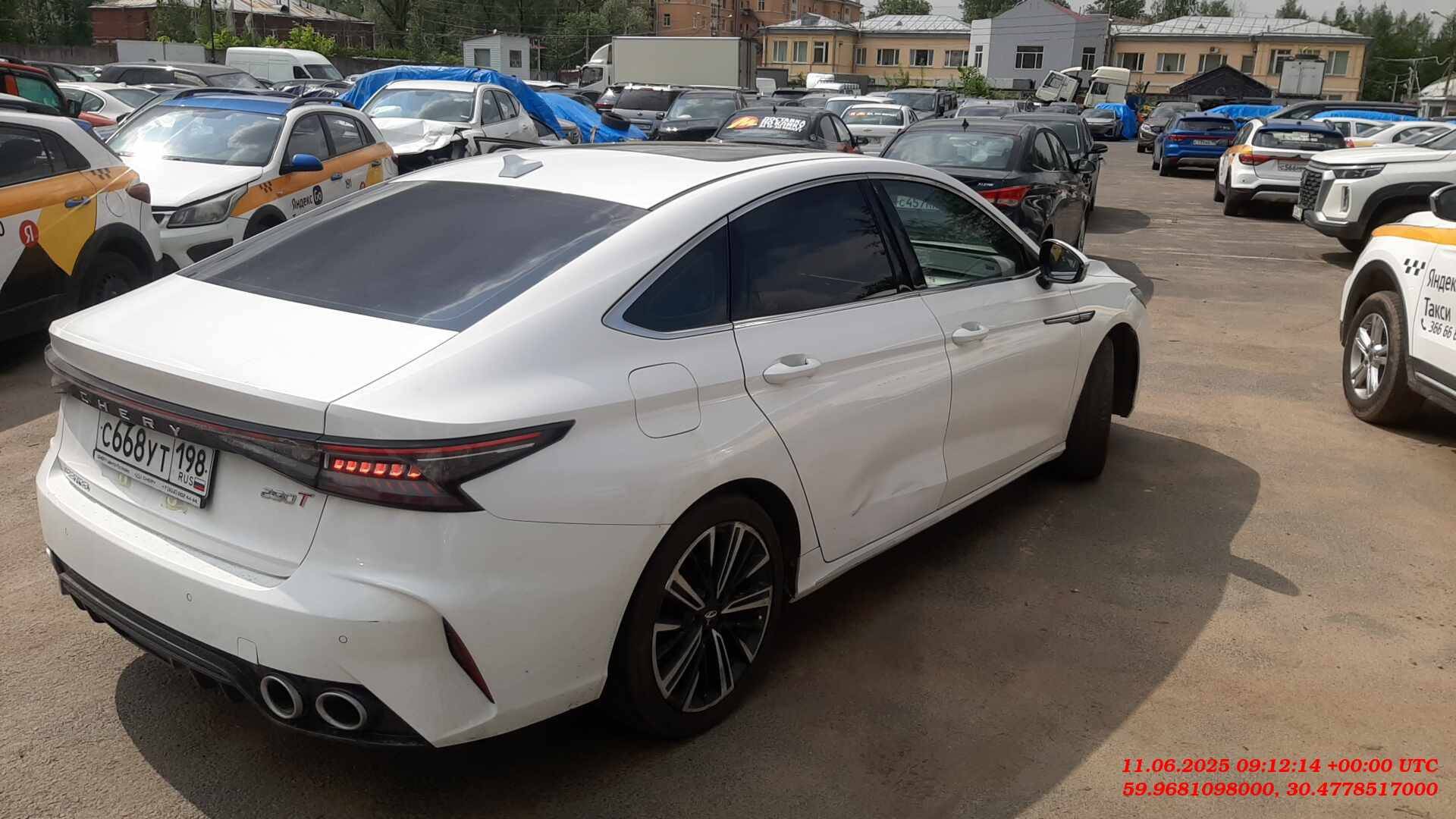 Chery Arrizo 8,  104 899 км, 2024 года