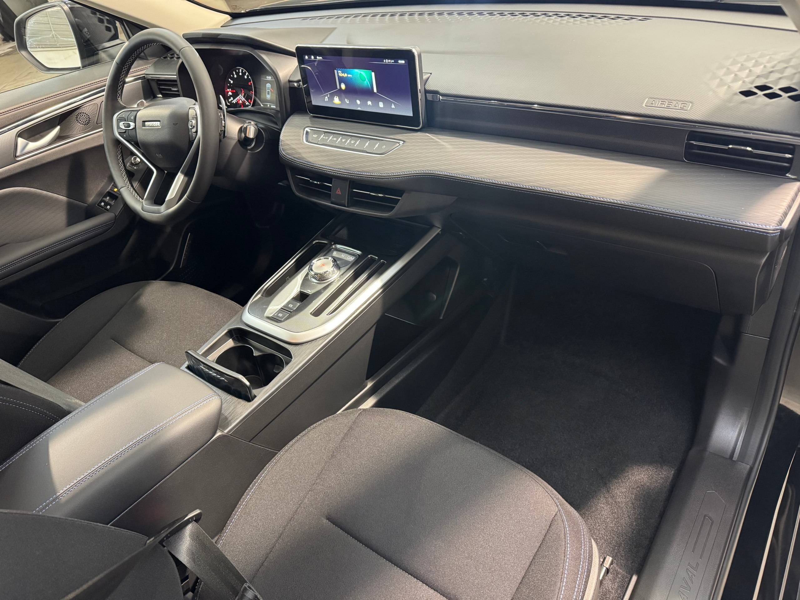Haval Jolion Tech plus 1.5 7DCT 4WD