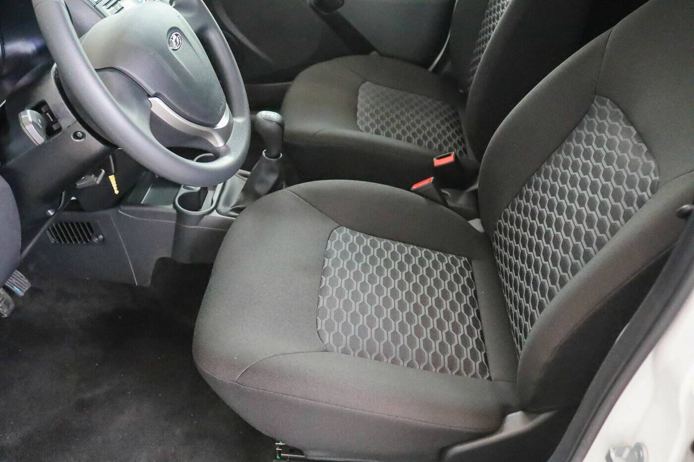 Lada Granta седан Comfort 1.6 90hp 5MT