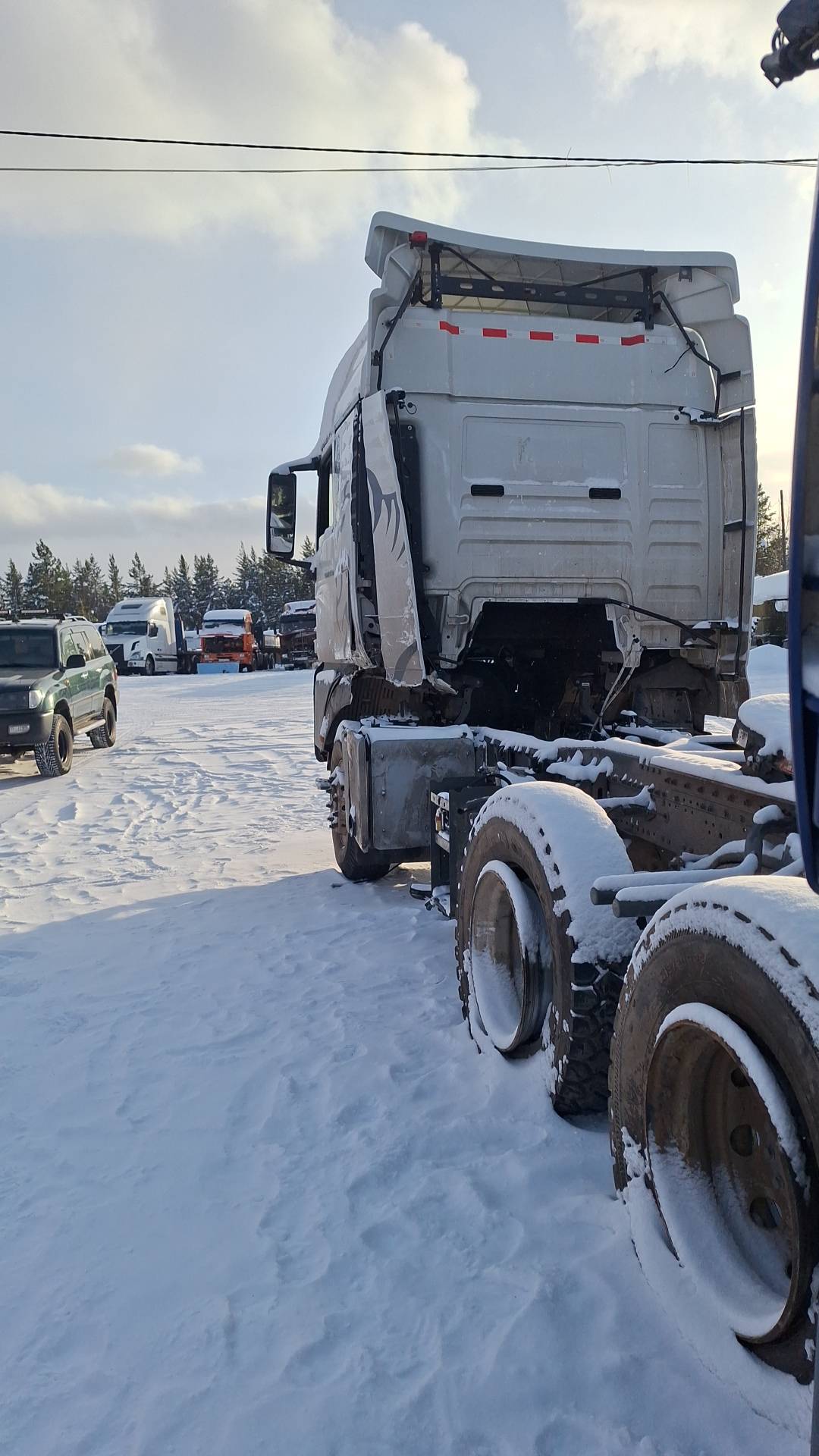 Sitrak С7Н 6×4 ZZ4256V364HE,  100 000 км, 2024 года в лизинг