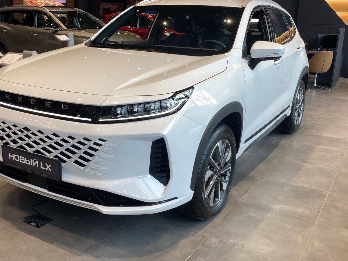 EXEED LX Business 1.5T CVT 2WD