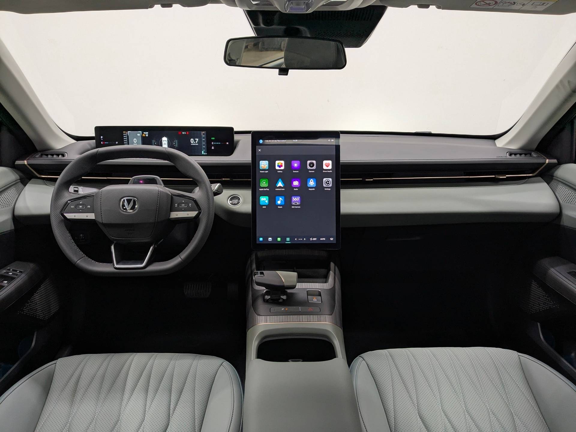 Changan Lamore Tech 1.5 DCT 180hp 2WD 