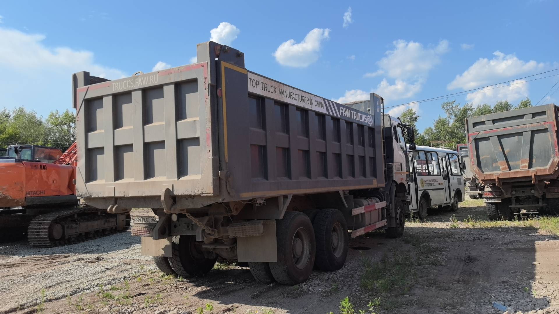 FAW CA3250P66K24T1E5 6х4,  115 489 км, 2023 года в лизинг