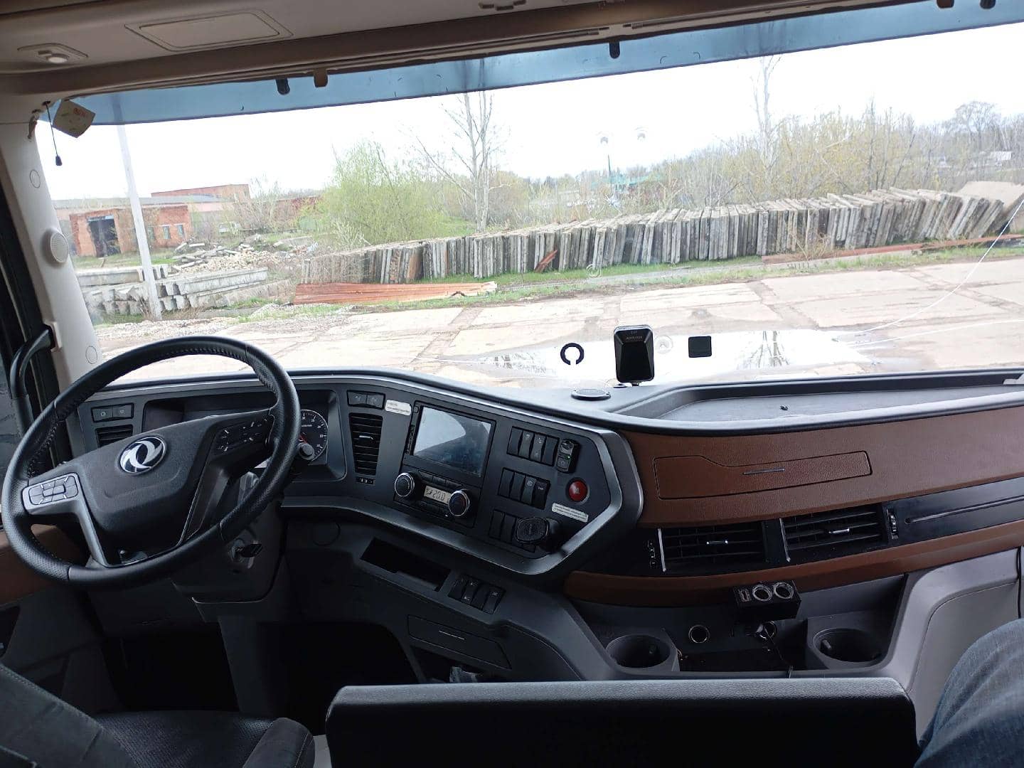 DongFeng GX DFH4180 4x2,  401 041 км, 2024 года в лизинг