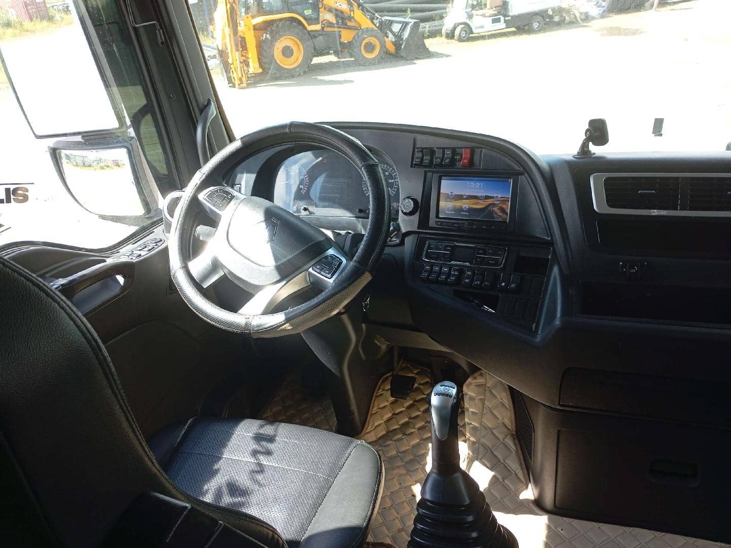 Sitrak C7H 4x2 ZZ4186V361HE,  439 840 км, 2023 года в лизинг