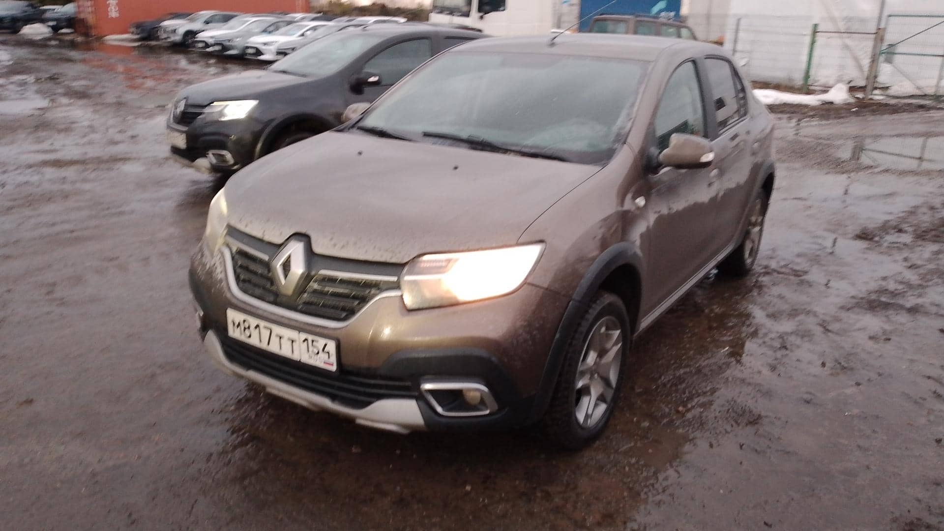 Renault Logan Stepway,  166 948 км, 2021 года