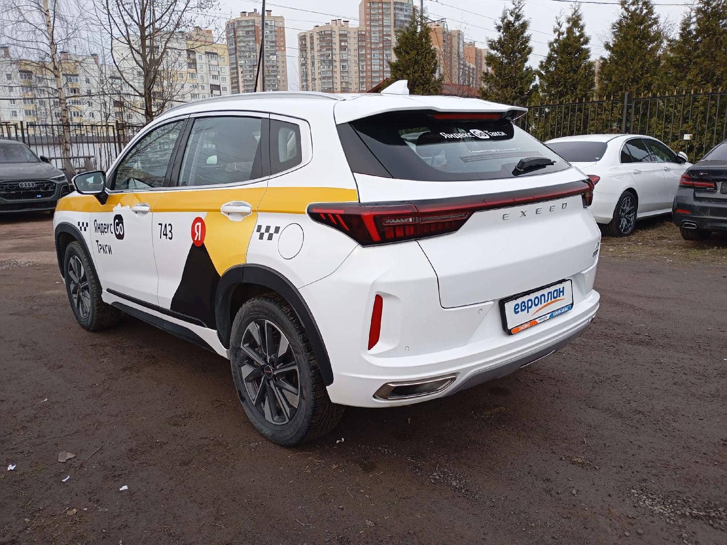 EXEED LX,  162 890 км, 2023 года в лизинг