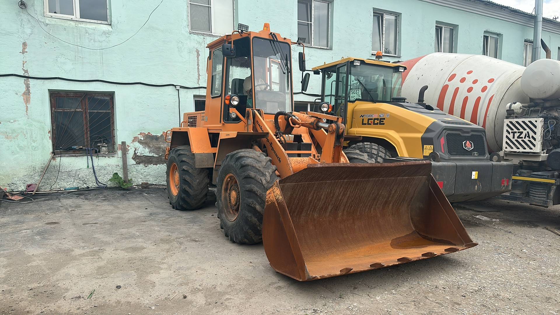 АМКОДОР 332B, 2023 года в лизинг