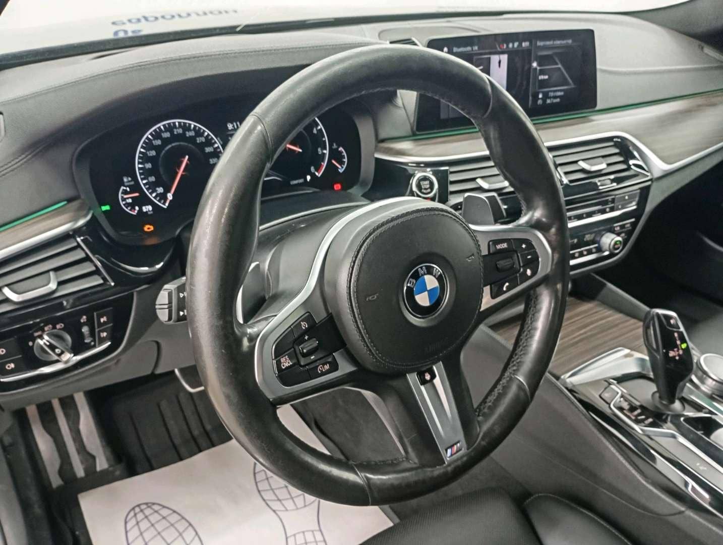 BMW 5 серия,  319 640 км, 2019 года в лизинг