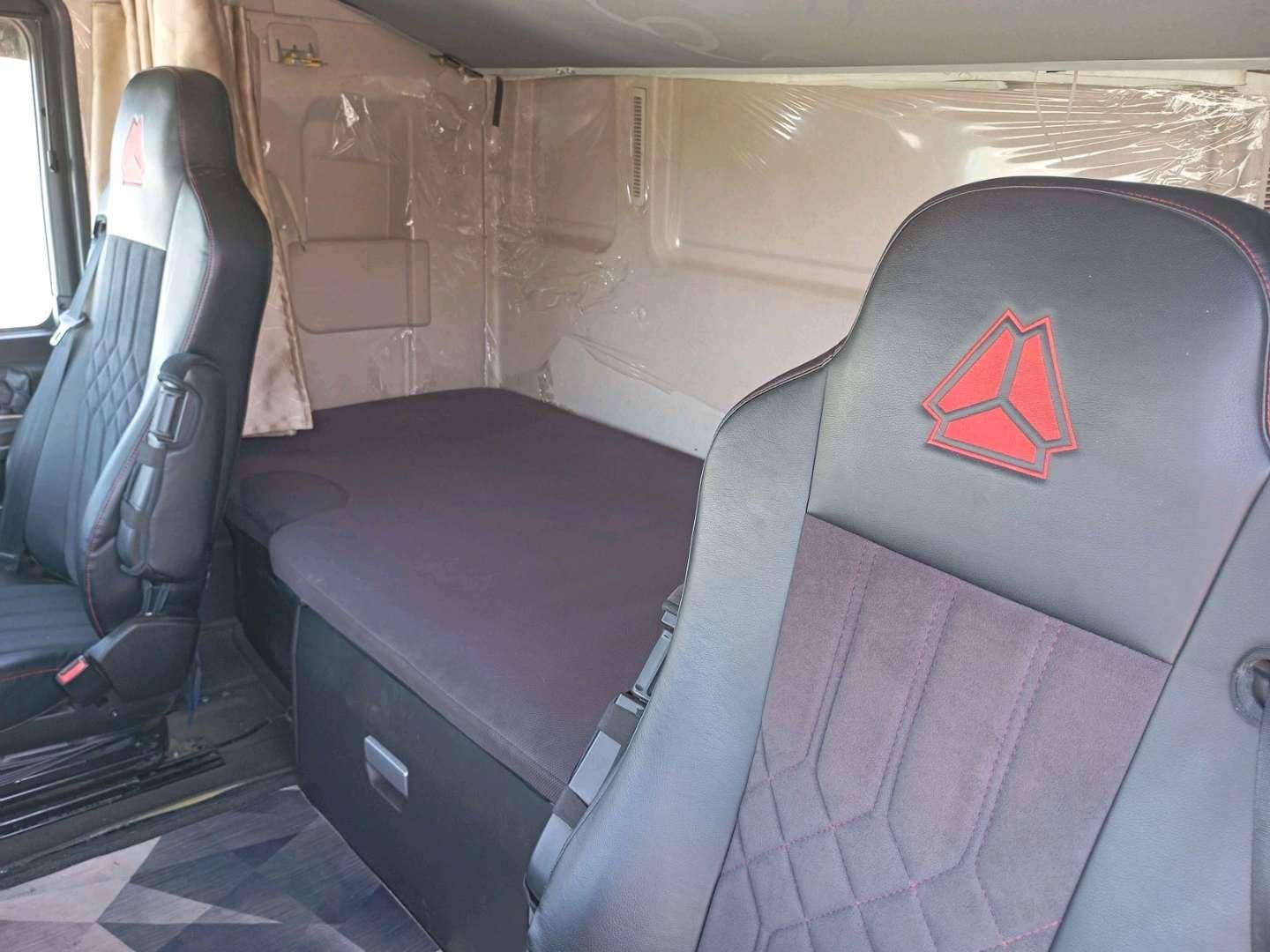 Sitrak С7Н MAX 6×4 ZZ4256V364HE,  165 706 км, 2023 года в лизинг