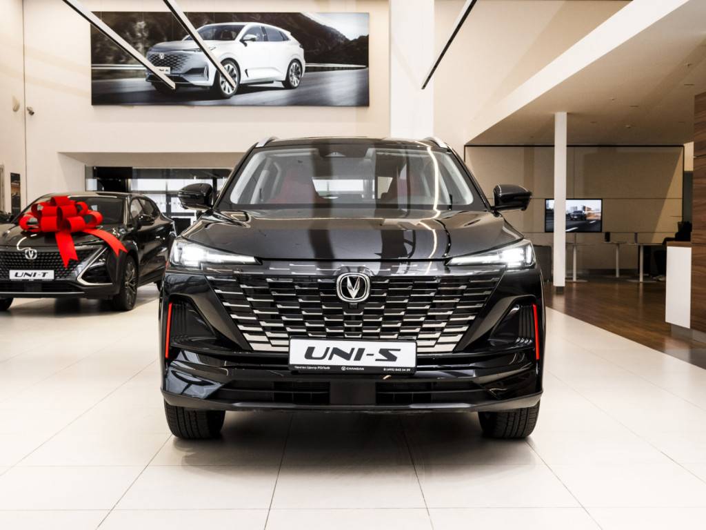 Changan Uni-S Tech Plus 1.5T 7AT