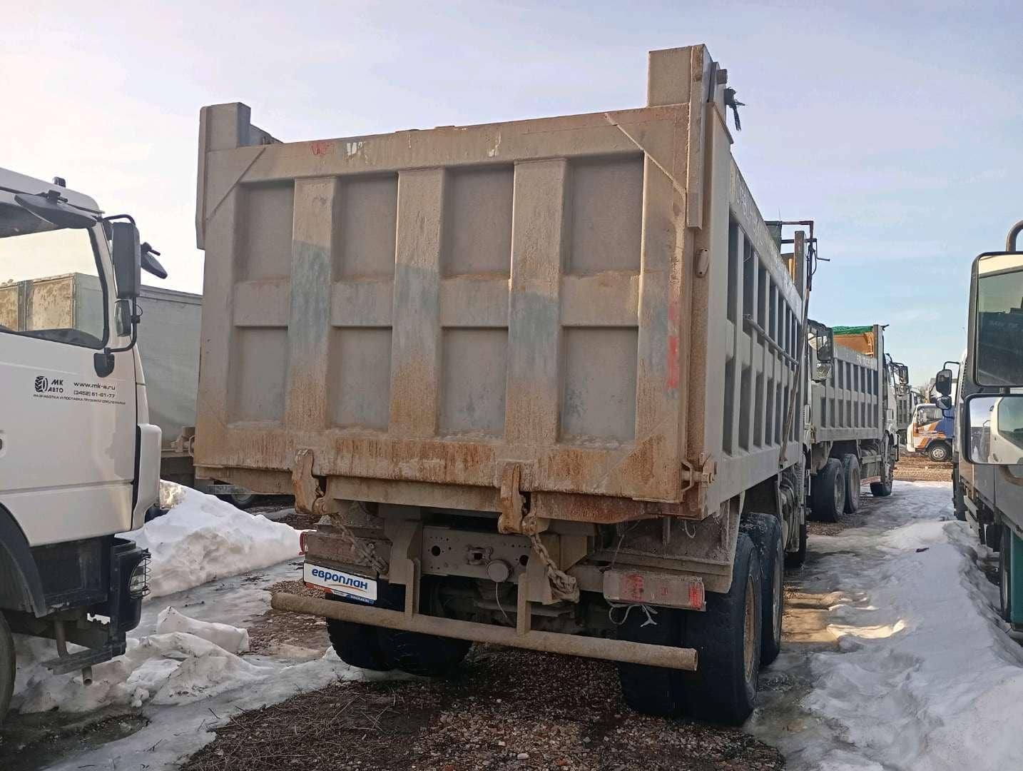 FAW CA3250P66K24T1E5 6х4,  174 464 км, 2022 года в лизинг