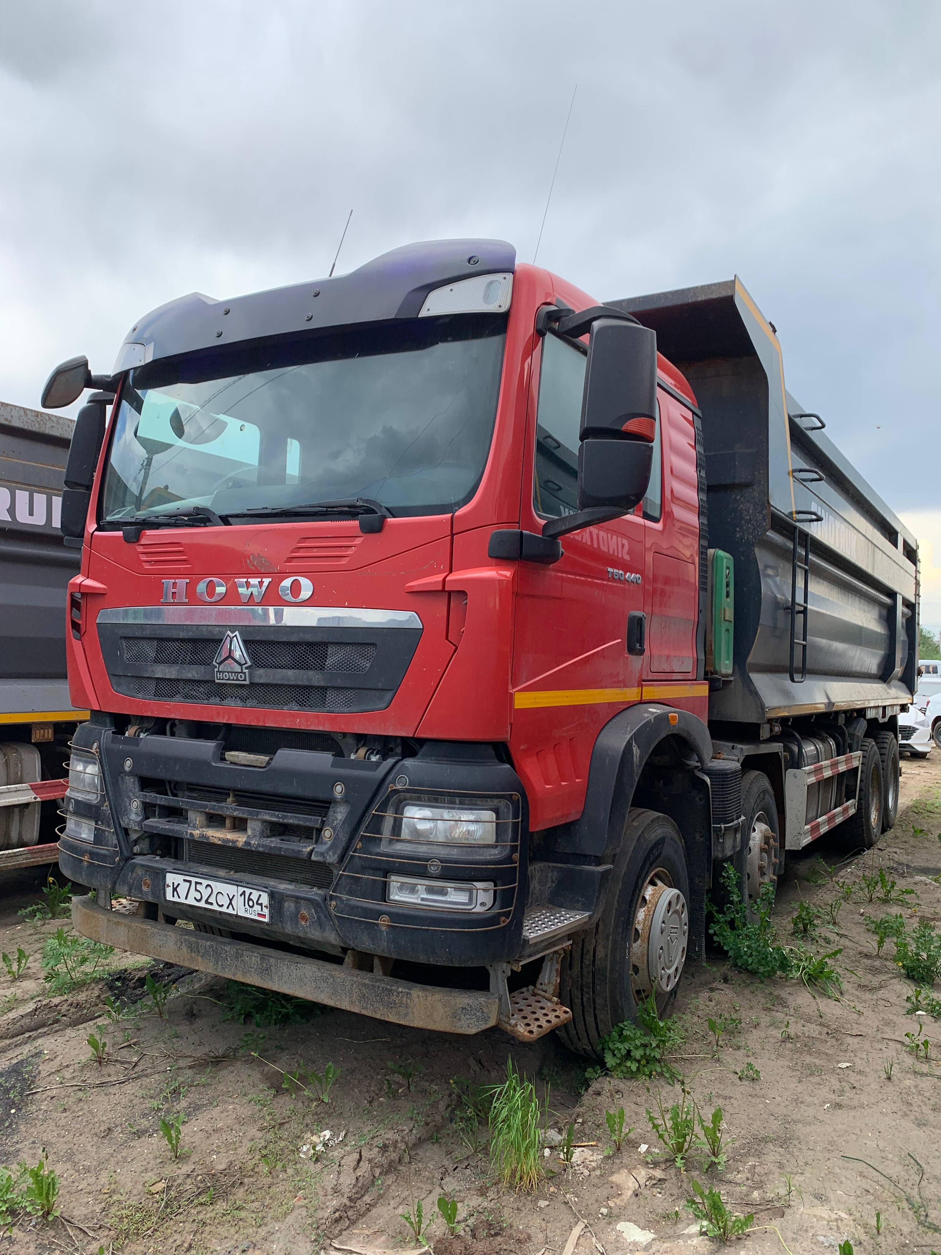 HOWO ZZ3317V386GE1 8х4