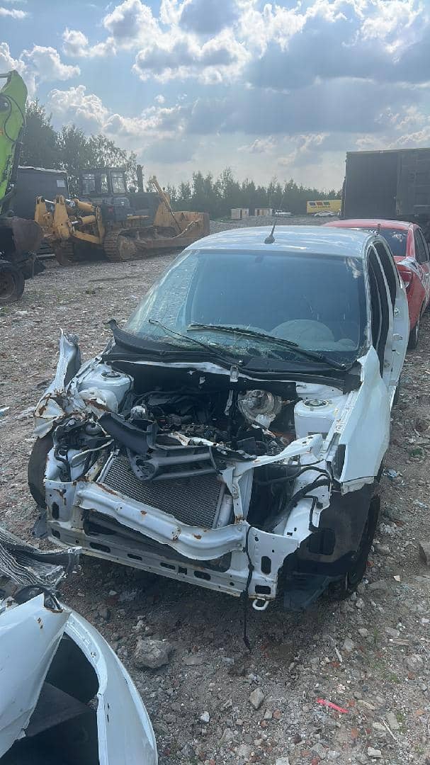 Lada Granta седан,  10 000 км, 2023 года
