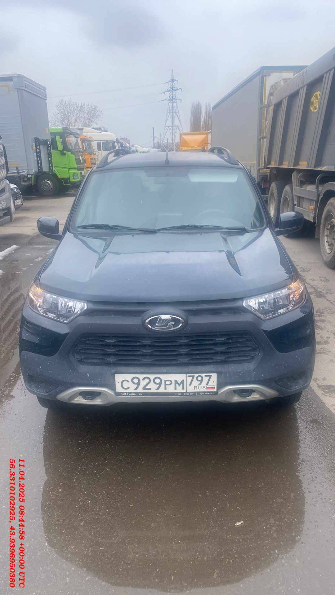Lada Niva Travel