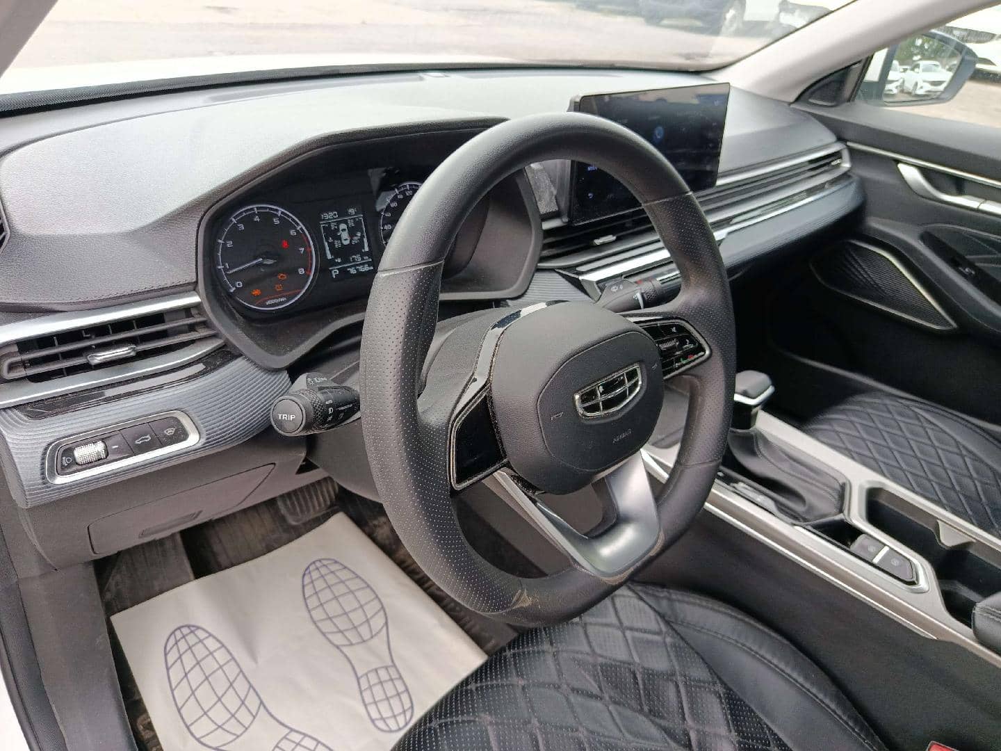 Geely Emgrand,  76 766 км, 2024 года в лизинг