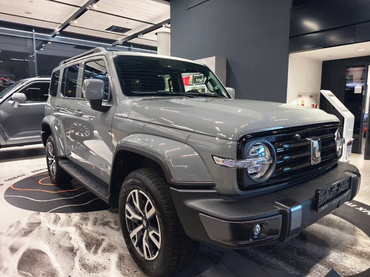 Tank 300 City Premium 2.0 8AT 4WD