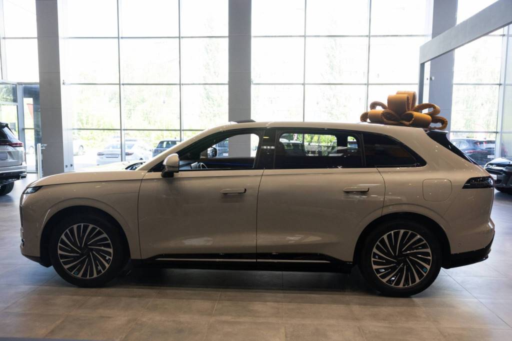 EXEED Exlantix ET 1.5T+40KWh AWD TOP BL