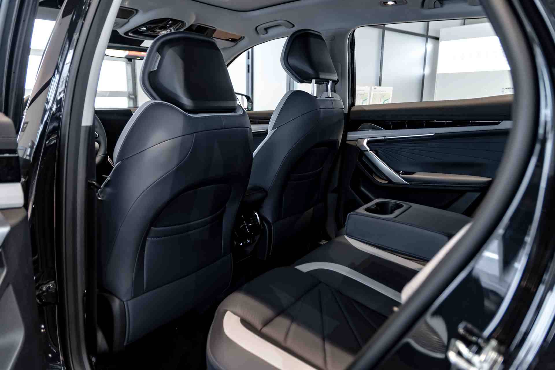 Geely Atlas Flagship 2.0T 8AT 4WD