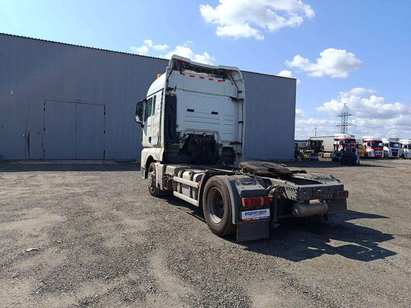 Sitrak C7H MAX 4x2 ZZ4186V361HE,  284 070 км, 2022 года в лизинг