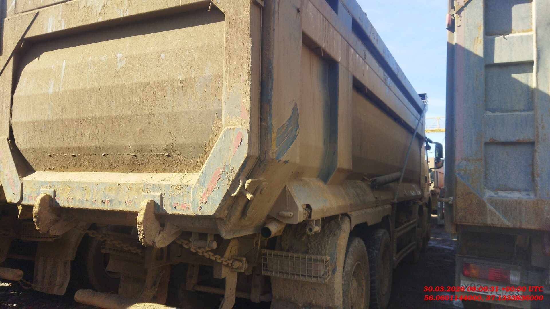 HOWO ZZ3317V386GE1 8х4,  184 000 км, 2024 года