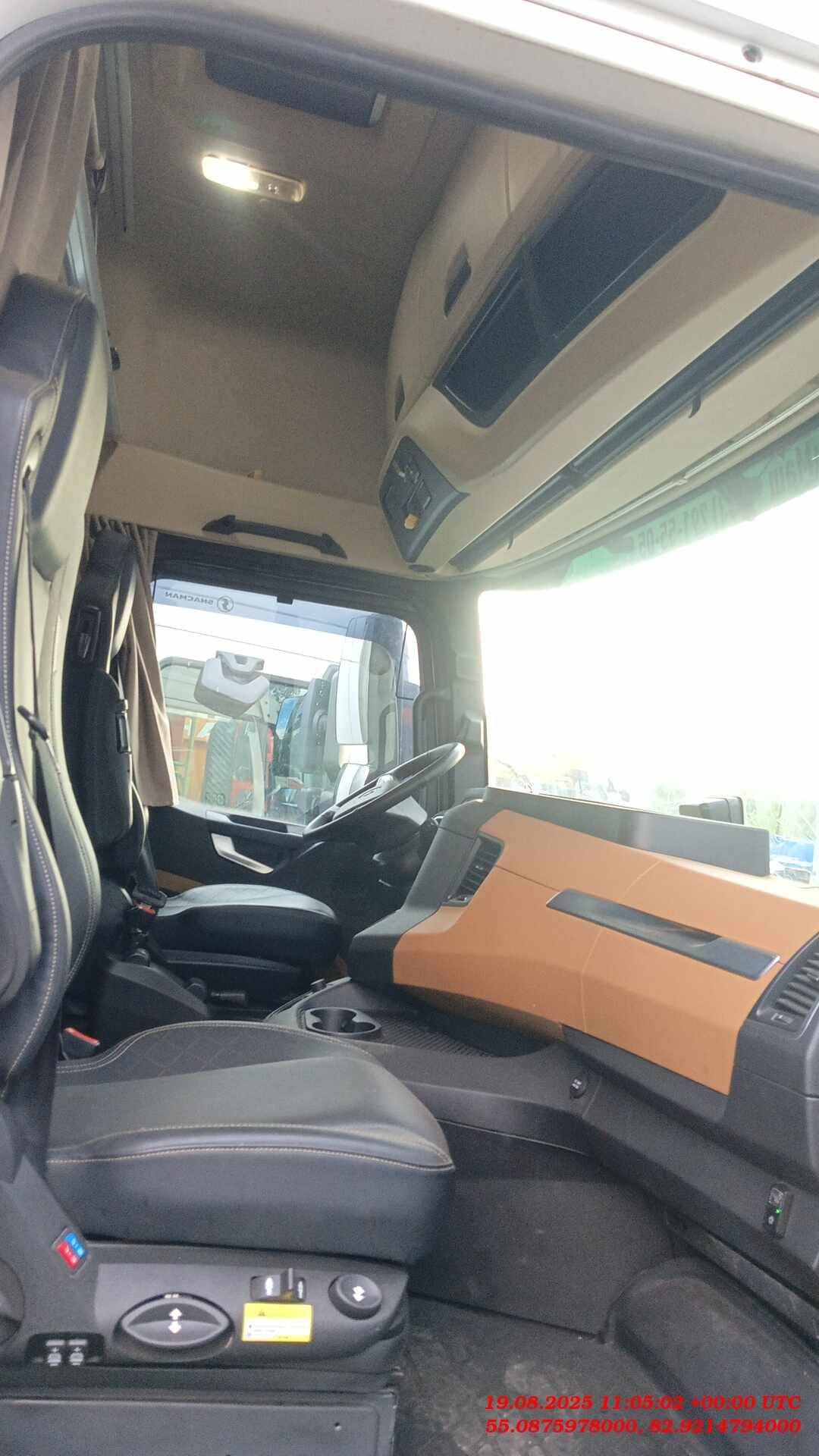 Shacman SX4188YY381,  197 369 км, 2023 года в лизинг