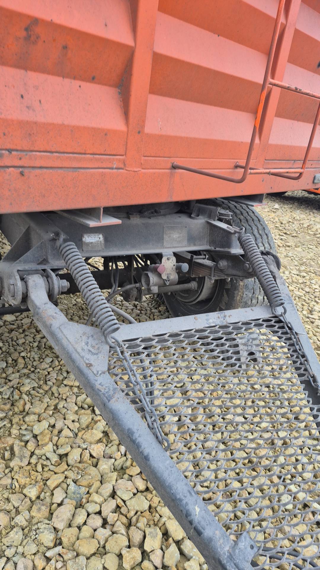 НЕФАЗ Зерновоз бортовой 8332-04, 2023 года в лизинг