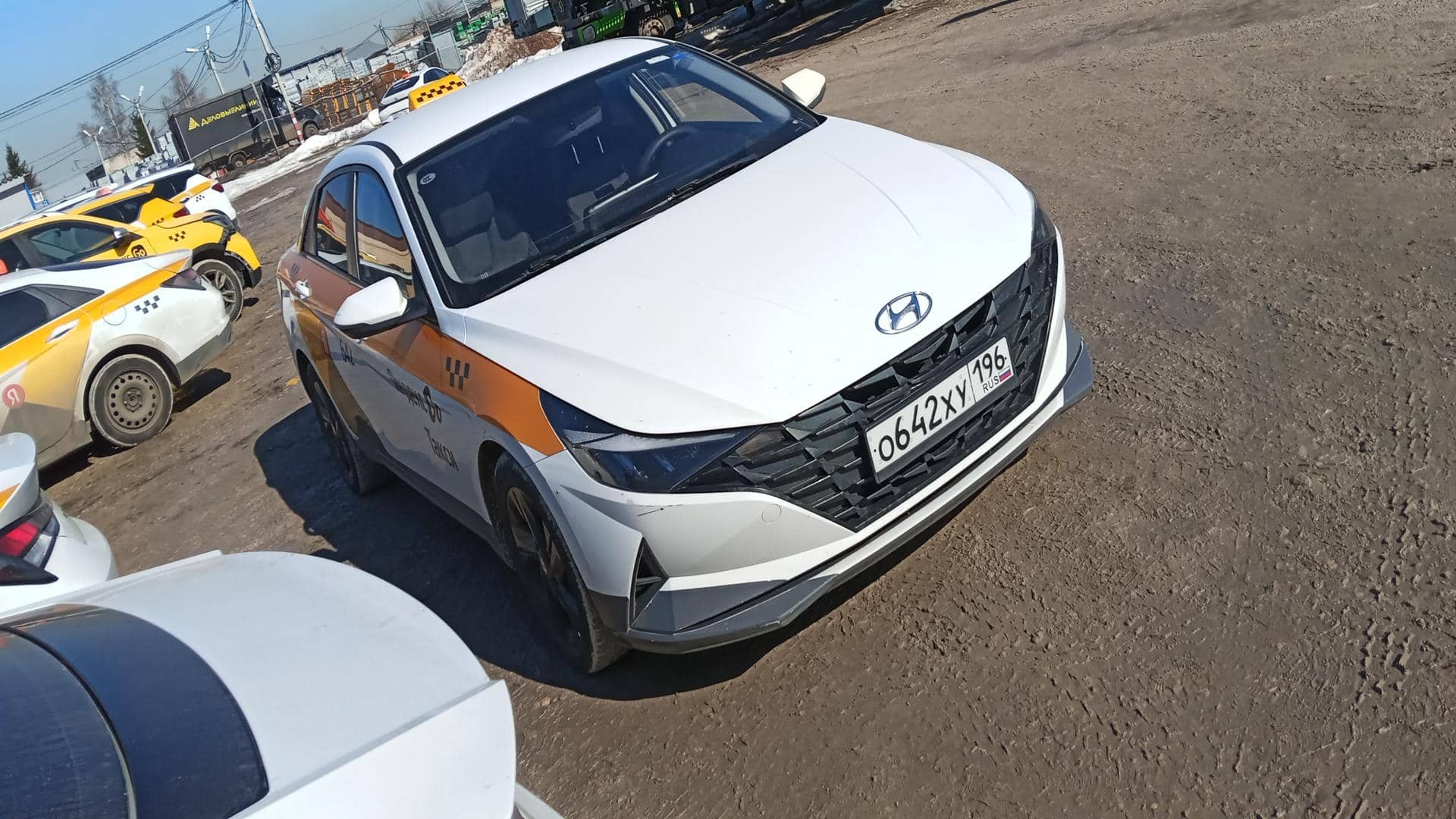 Hyundai Elantra,  121 561 км, 2023 года в лизинг