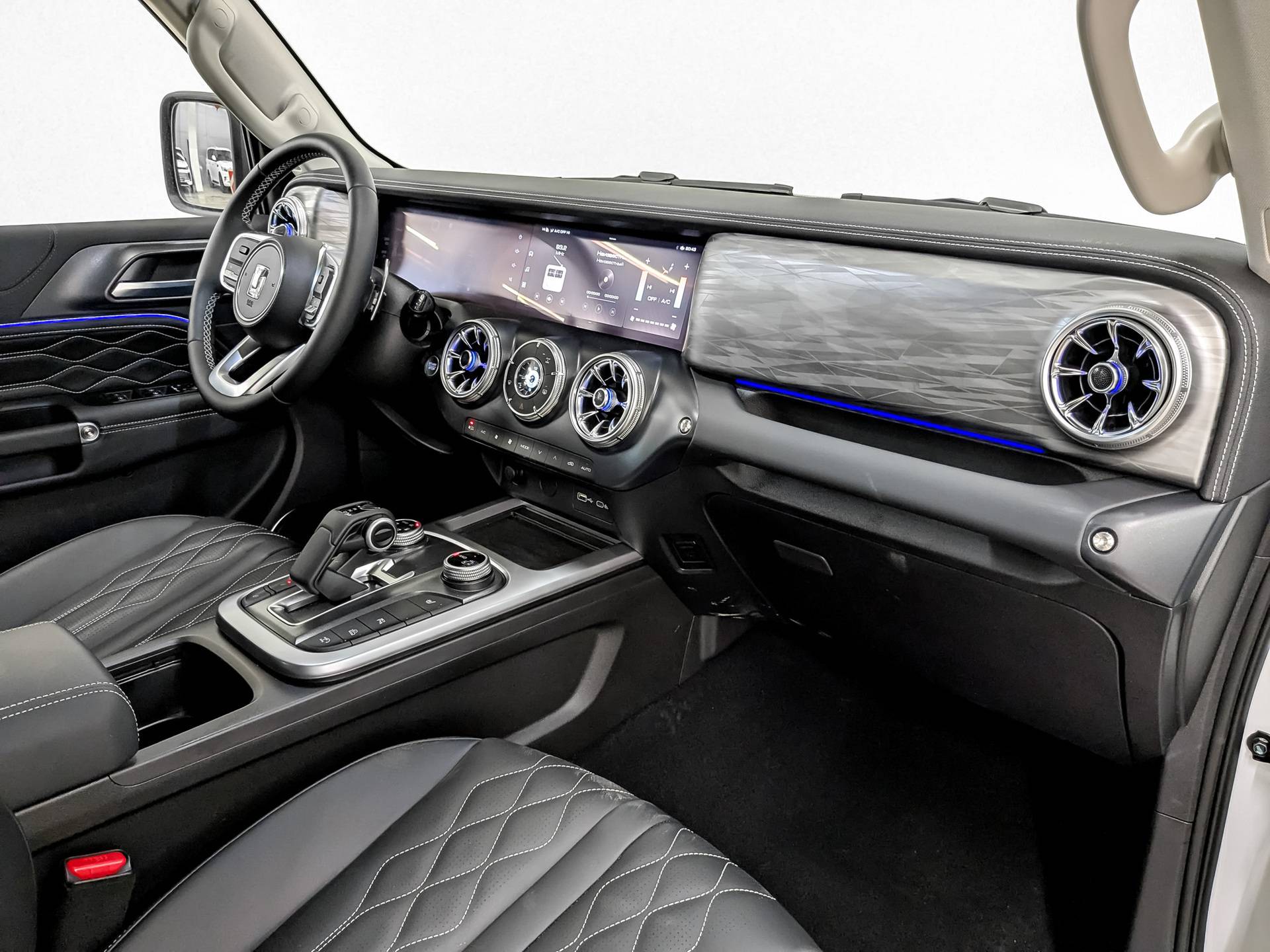 Tank 300 City Adventure 2.0 8AT 4WD