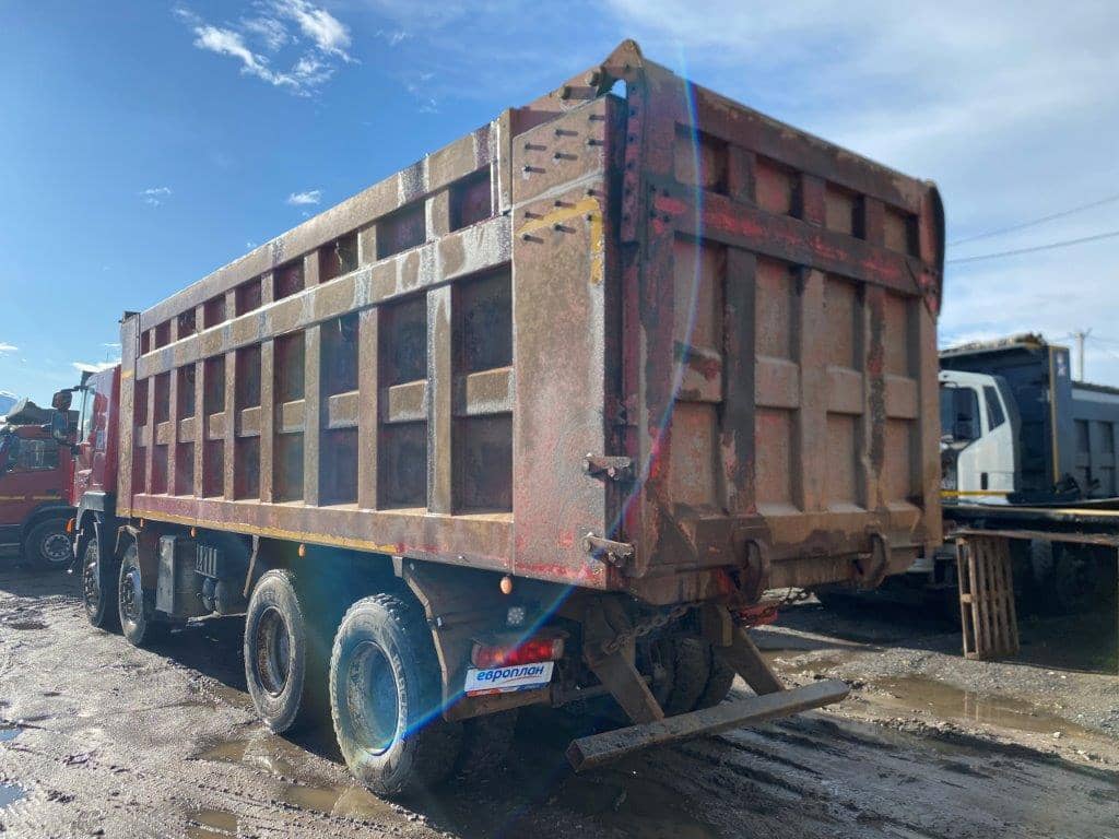 HONGYAN CQ3406HV39D,  245 855 км, 2022 года в лизинг
