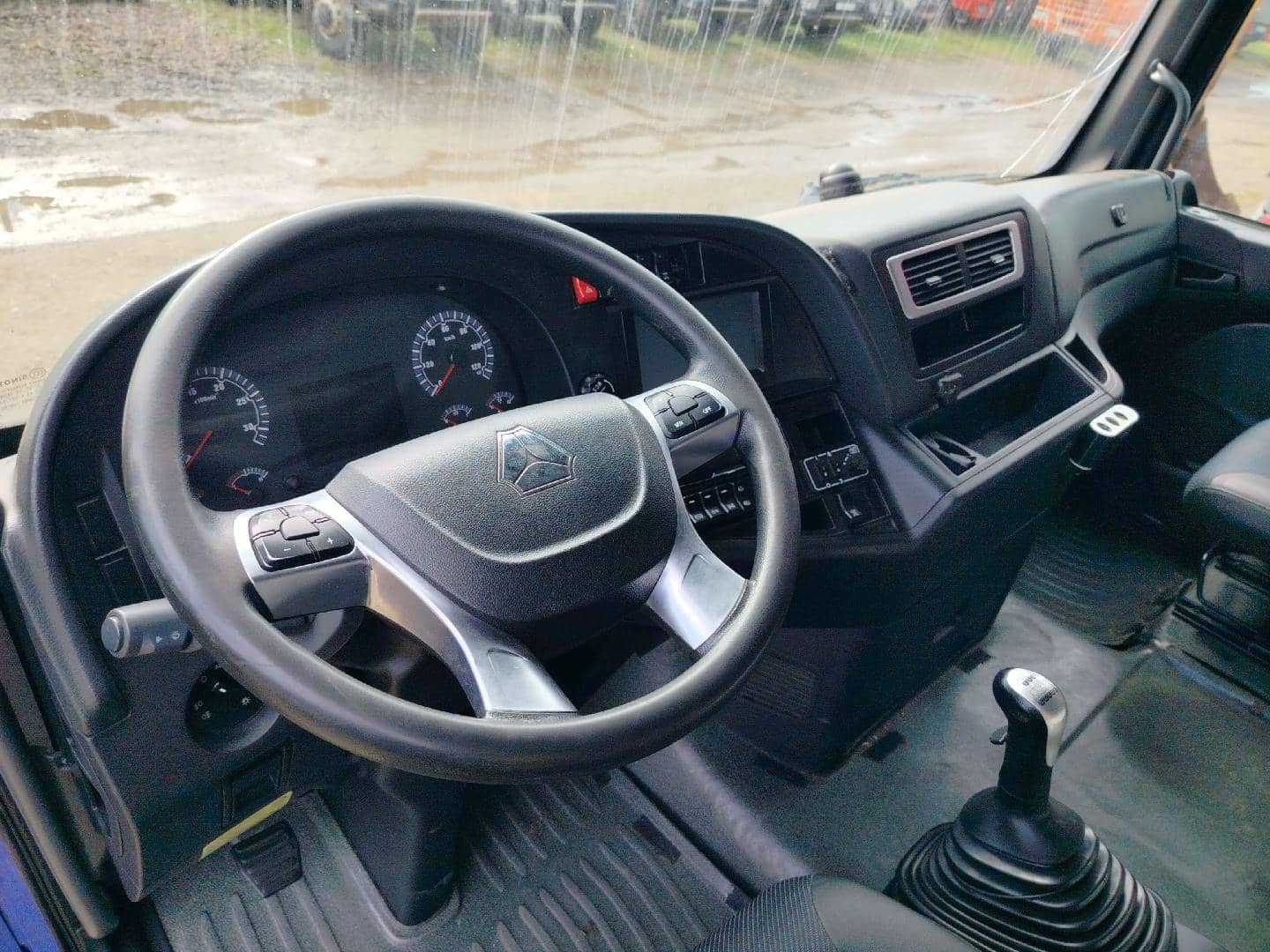 Sitrak С7Н 6×4 ZZ4256V364HE,  400 000 км, 2022 года в лизинг
