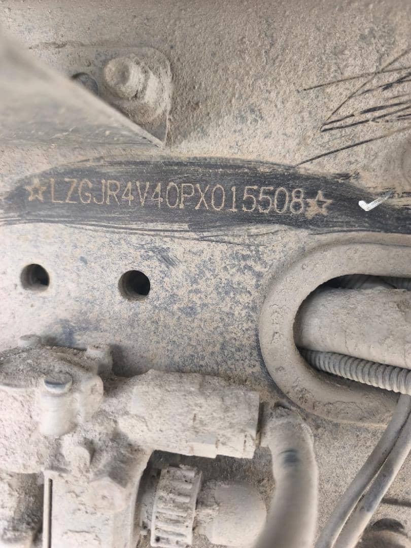Shacman SX32586V384,  240 000 км, 2023 года в лизинг