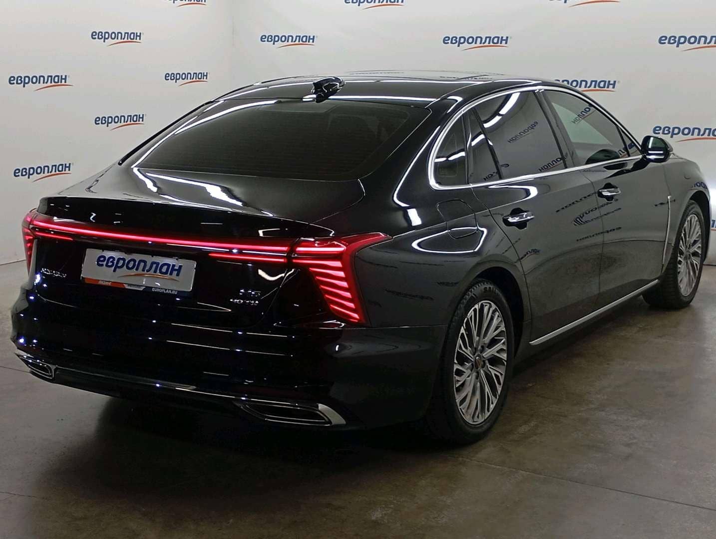 Hongqi H5,  185 462 км, 2024 года в лизинг