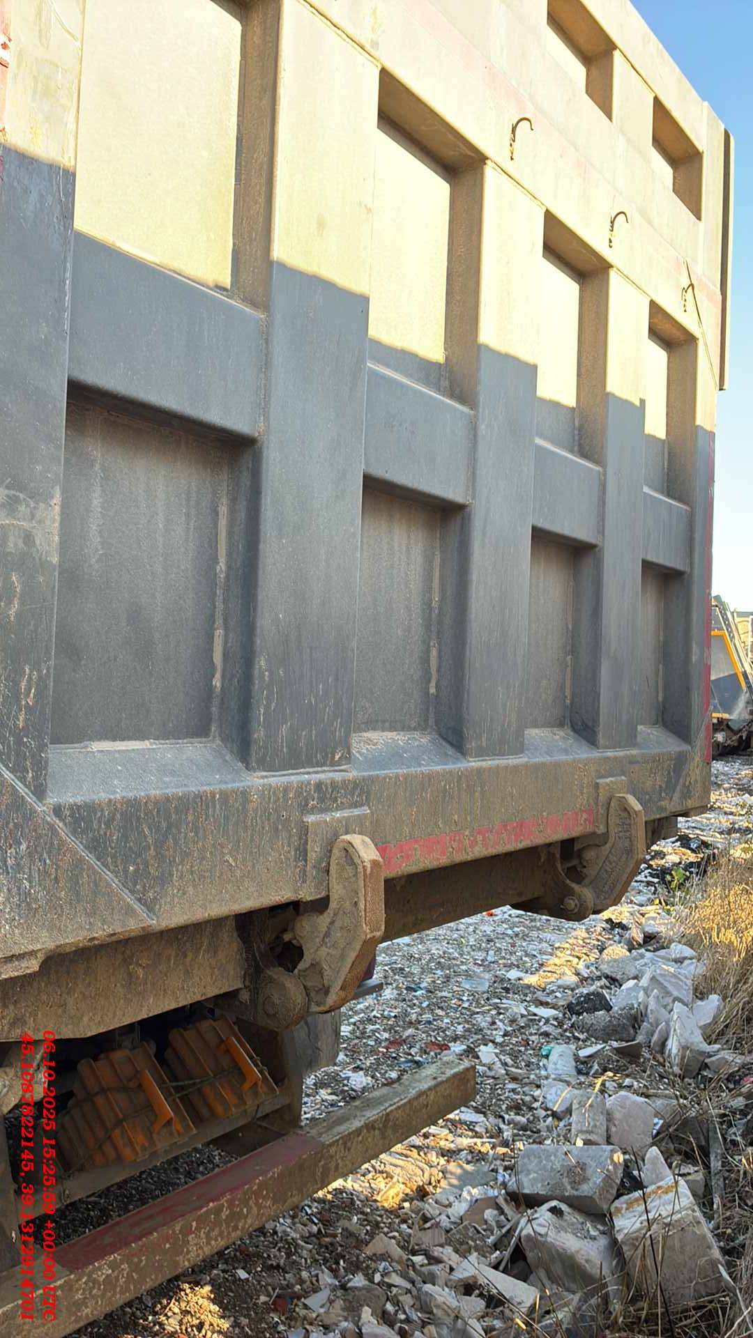 HOWO ZZ3317V386GE1 8х4,  126 657 км, 2022 года в лизинг