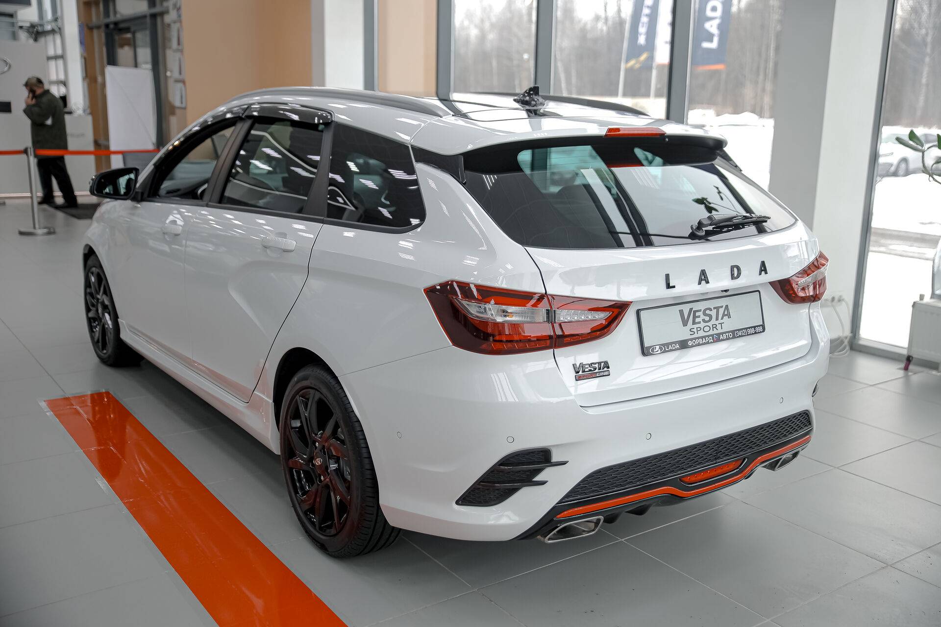 Lada Vesta SW Sportline Black 1.6 118hp  5МТ