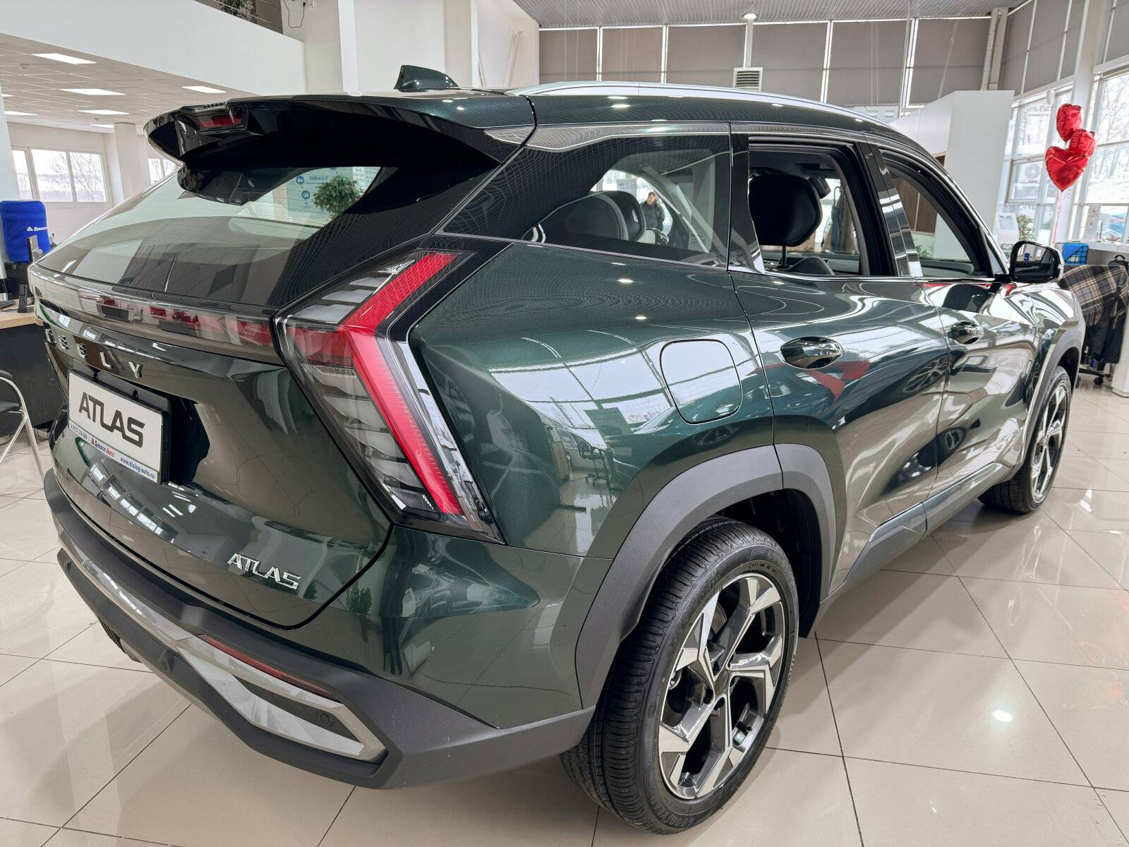 Geely Atlas Flagship 2.0T 8AT 4WD